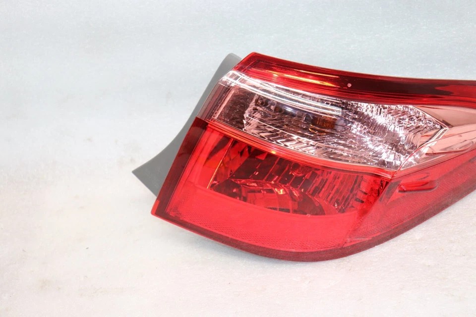 TYC TAILLIGHT FOR 2017-2019 Toyota Corolla Right Passenger Side - Image 3 of 4