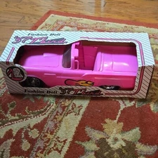 NIB Vintage American Plastic Toys '57 T Bird PINK