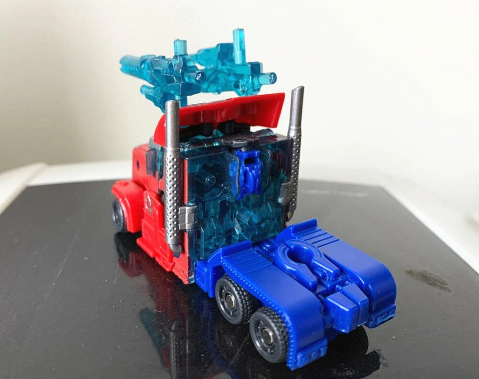 Hasbro Transformers Optimus Prime Cybervers Commander Action Figure In Stock New - Image 4 of 4