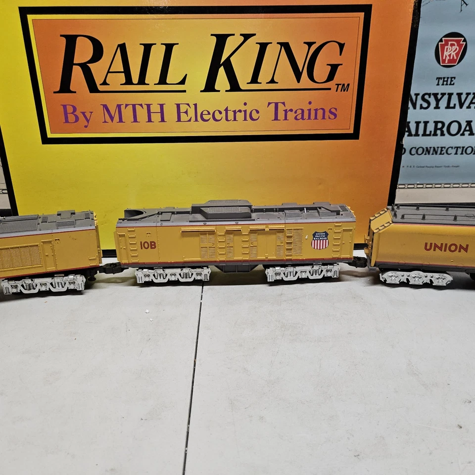 MTH RailKing Union Pacific Gas Turbine Diesel Engine Set w/ PS1 30-2009LP - Image 3 of 4