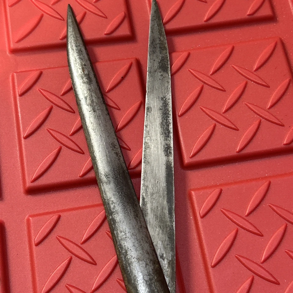 Hand Forge tailor scissors L U Z large 11 1/2 Inch sharp Old - Image 4 of 4