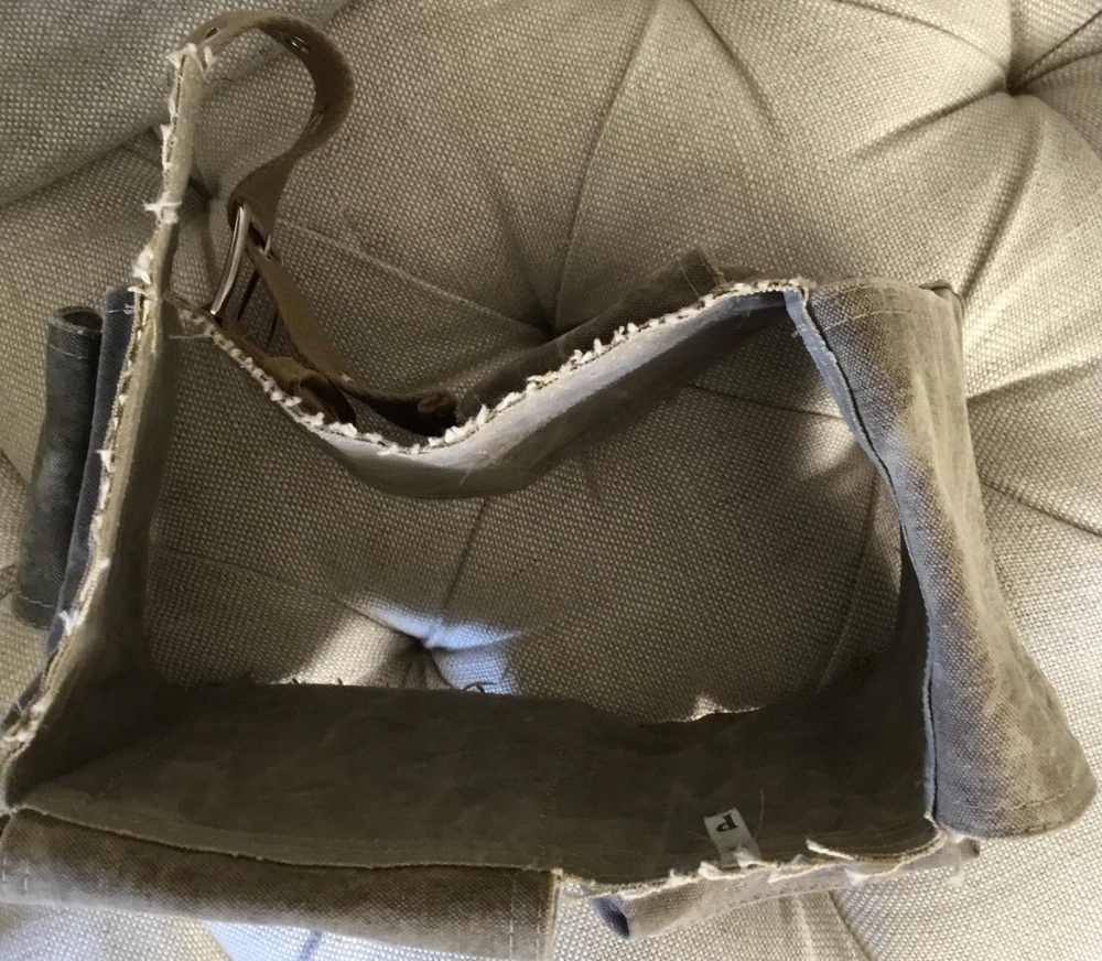weist belt bag dark canvas