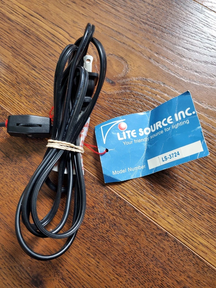 台灯 Lite Source Beaker Accent 灯 绿色 带铝底座 LS-3724 — 第 2/4 张图片