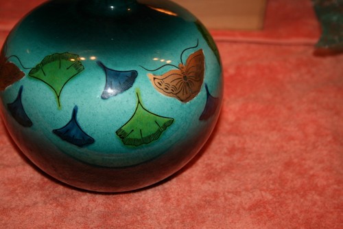 Vintage Japanese Gold Butterfly Vase in Wooden Create Signed Teal Color - Picture 6 of 8