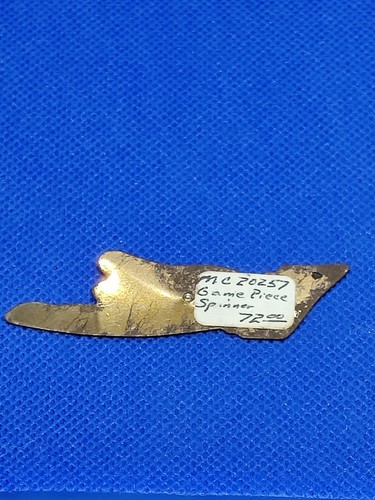 Vintage 1940's(?) Cracker Jack Tin Finger - Game Peice Spinner "You're It" - Picture 4 of 4
