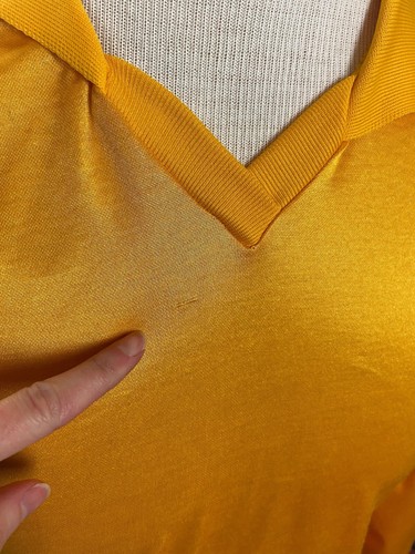 Vtg 80s Plain Yellow Collared Pullover V-Neck Jersey Shirt Sportswear Men Small - Picture 3 of 10