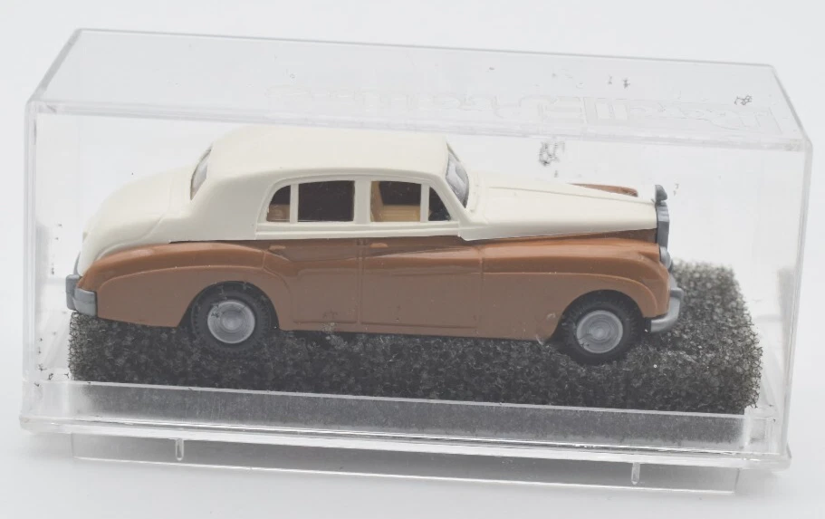 Revell Praline 1/87 H0 Rolls Royce Silver Cloud brown. Germany. boxed 84400 - Image 2 of 4