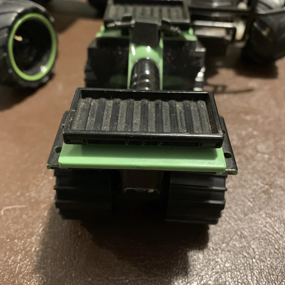 Vehículo todo terreno suelto Bass Pro Shops 6x6 Mighty Rigz Foto 4 de 4