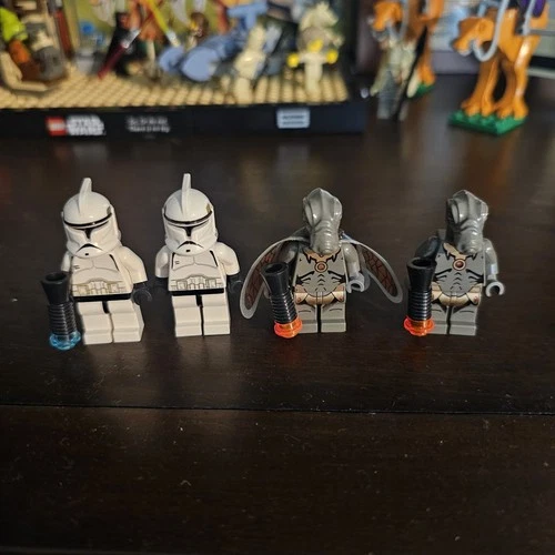 VINTAGE 2003 LEGO Star Wars P1 Clone Troopers & Geonosian Warrior Minifigures