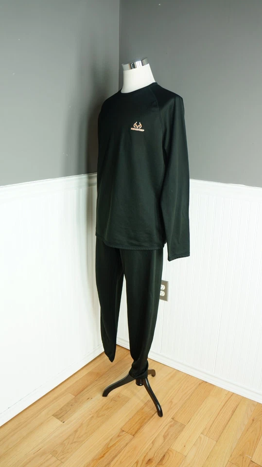 Realtree Base Layer Fleece Polyester Black L 42/44 Shirt & L 36/38 Pants - Image 4 of 4