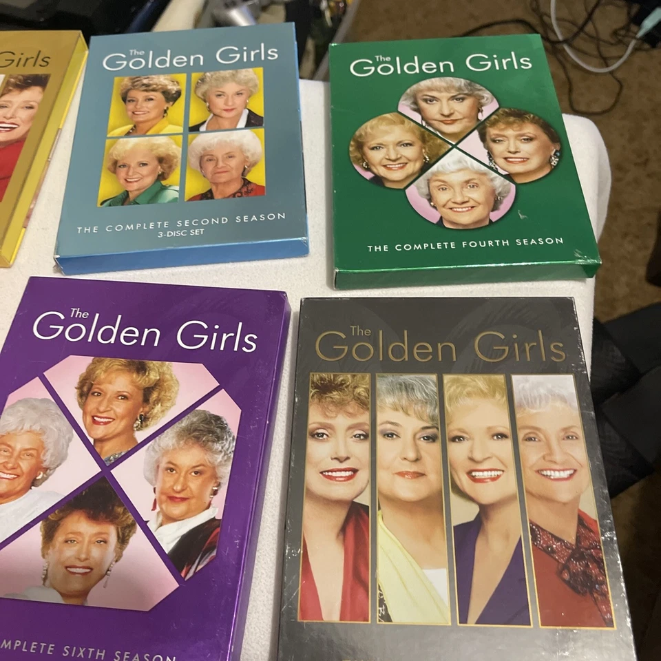 The Golden Girls Series Seasons 1,2,3,4,5,6,7 Betty White Dvd COMPLETE - Image 3 of 3