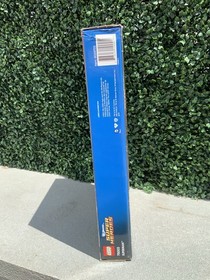 Lego DC Universe Super Heroes- Superman Battle of Smallville (76003)- New