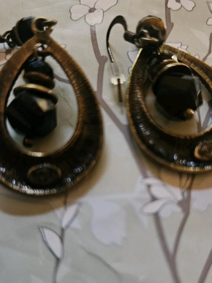 Vintage Premier Design Jewelry, Copper Moon Earrings With Black Glass - Image 3 of 4