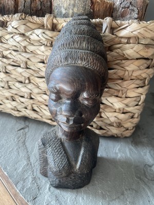 Vintage Stamm afrikanische handgeschnitzte massive Ebenholz Holz weibliche Büste Figur 9 Zoll