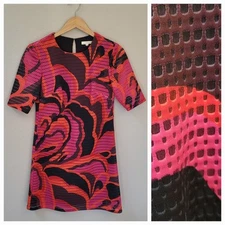 NWT Trina Turk Sheath Dress Sz Small Laser Cut Orange Pink Black Abstract Retro