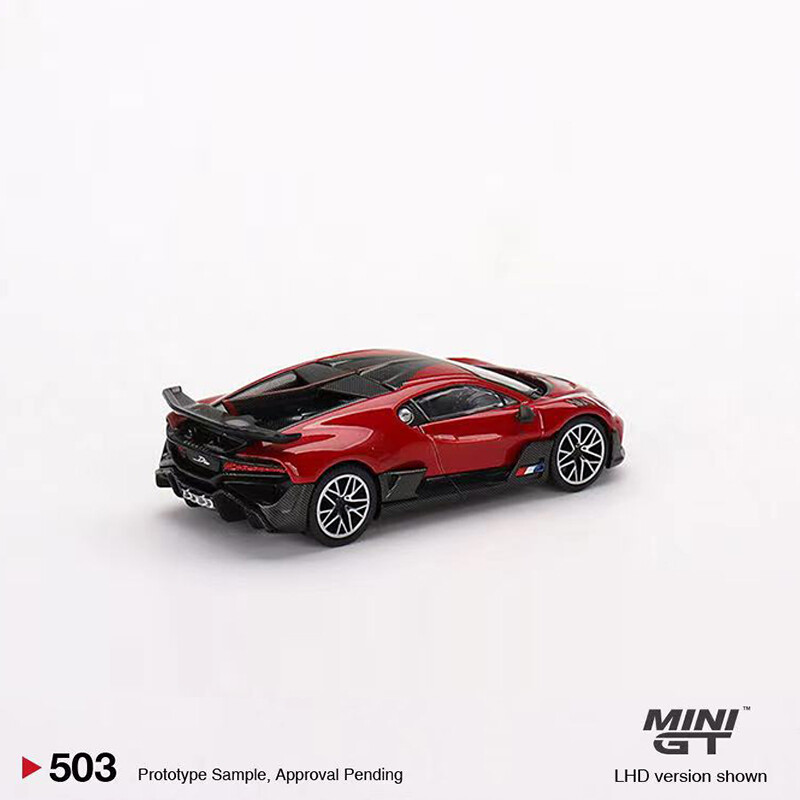 MINI GT ブガッティ ディーヴォ (レッド・メタリック) チェイスカー MINI GT 1/64 ブガッティ ディーヴォ レッドメタリック(左