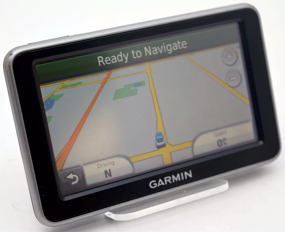 Garmin Nuvi 2360LM Car GPS Set 2360 Bluetooth Portable USA/Canada LIFETIME MAPS - Image 2 of 4