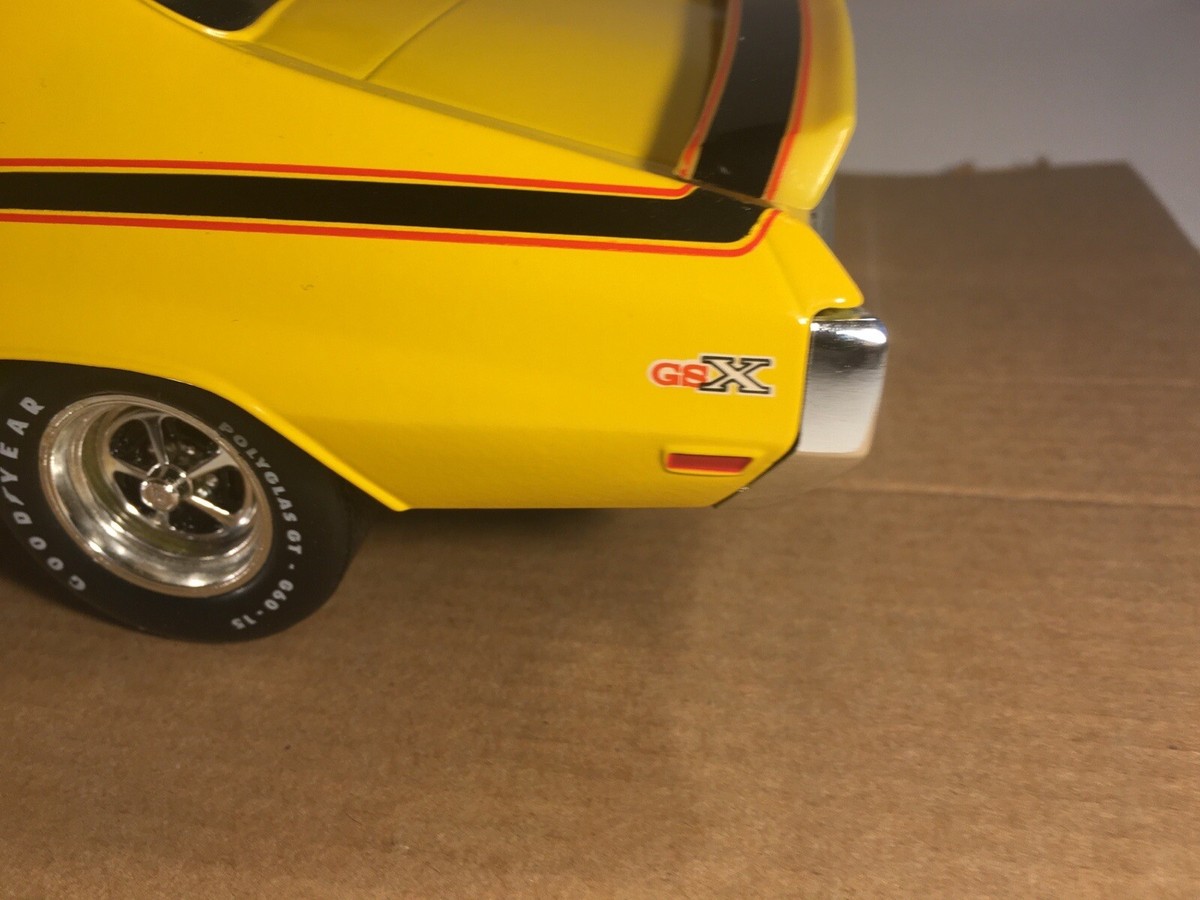 ERTL 1/18 Scale 1970 Buick GSX Diecast Yellow w/Black