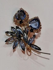 D&E Juliana Shocking BLUE HEART Flowers Brooch Open Set Stones Verified Piece