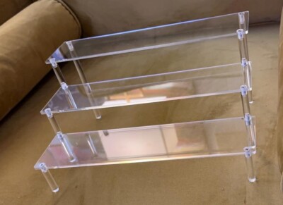 HENABLE Large Acrylic Display Risers, Perfume Stand Organizer 11.6 x 8 x 5.7 in