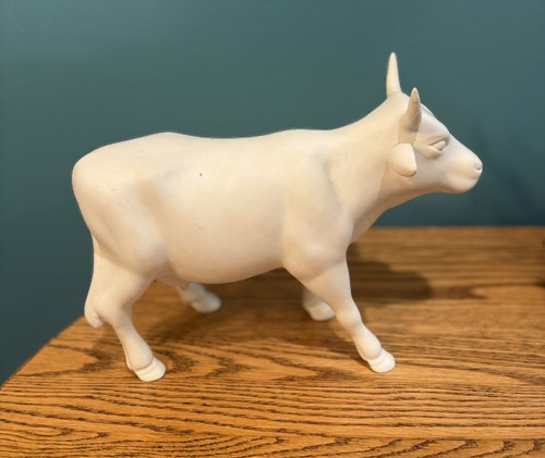 Pre Owned Large Vintage Remarkable White Highland Cow Figurine - Picture 2 of 5