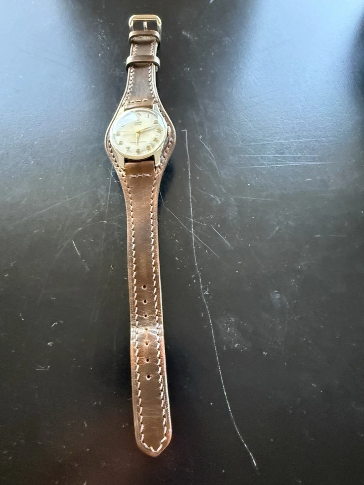 Reloj Tudor Royal Hombre Vintage - Cuerda Manual - Mediados de Siglo - Reparado Julio 2023 Foto 2 de 4