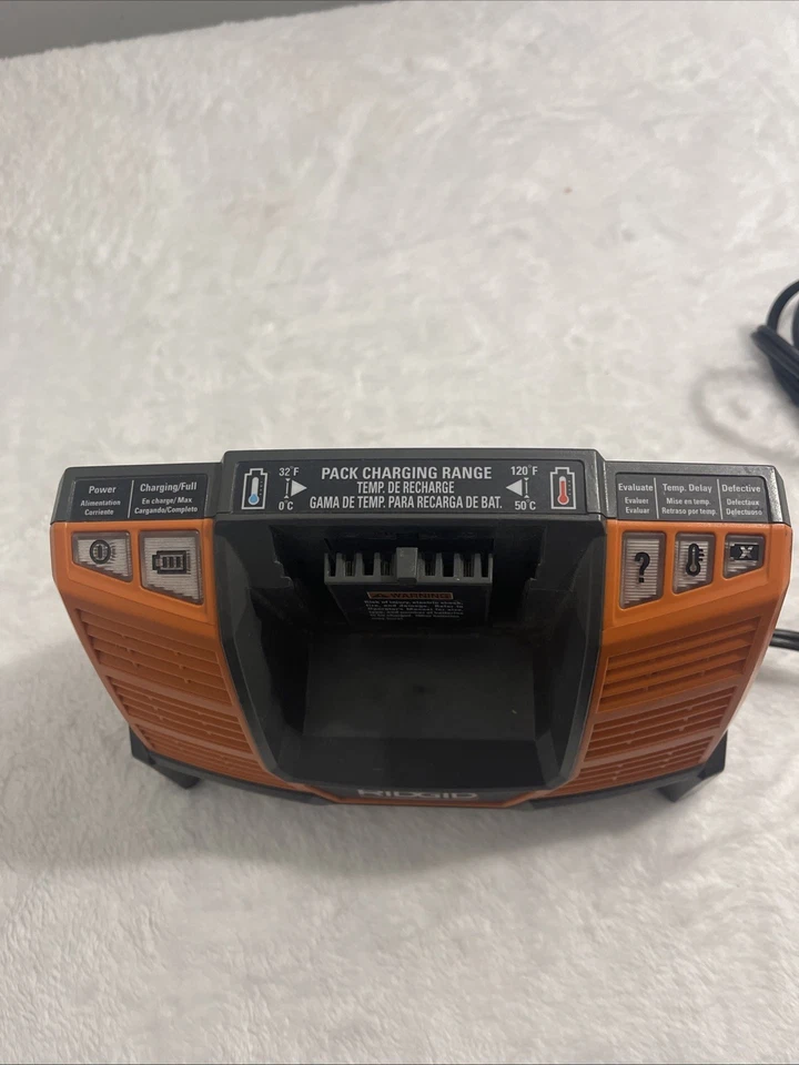 Ridgid R840093 Battery Charger 9.6-18V LI nicd W-3.0AH 18V (TESTED AND WORKING) - Image 4 of 4