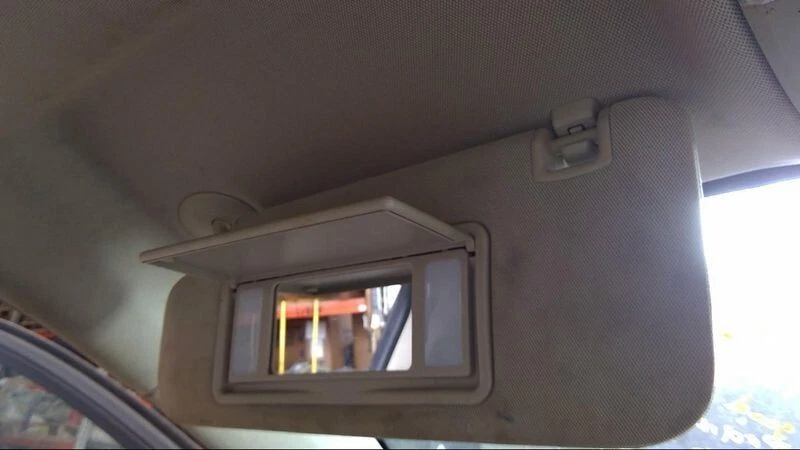 2010-2015 Buick Lacrosse LH Driver Side Sunvisor with Light Mirror TAN Color OEM - Изображение 4 из 4