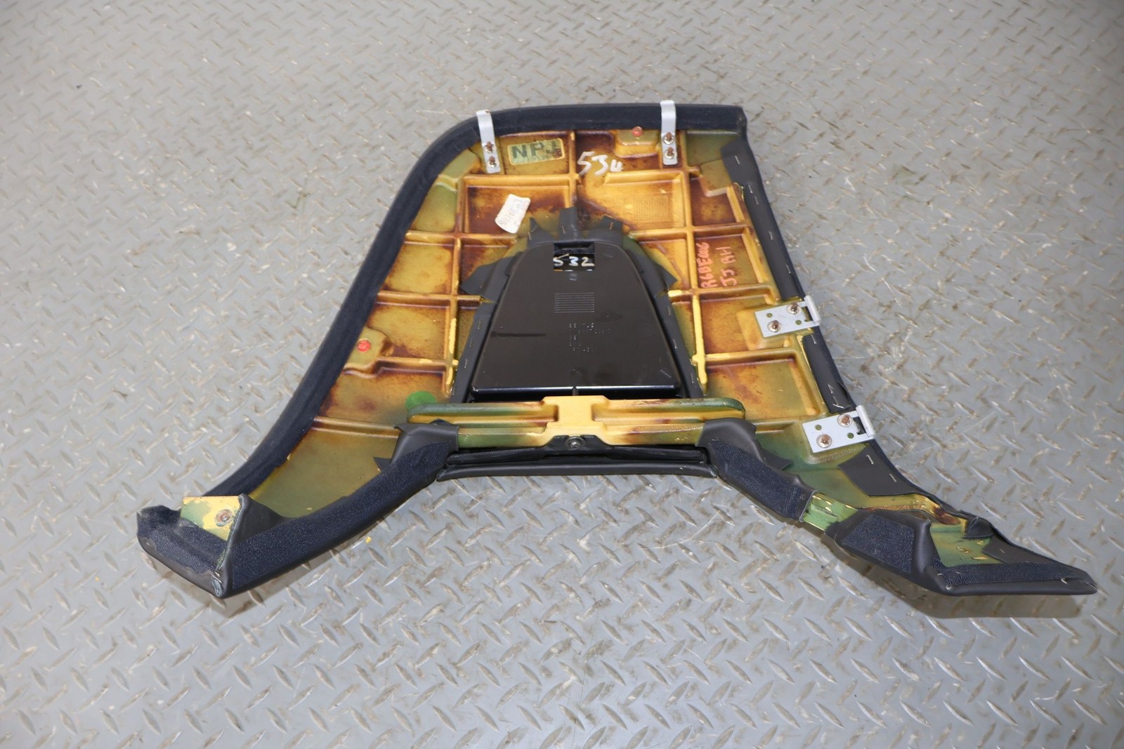 Bentley Continental 2006 Luggage shelves Set
