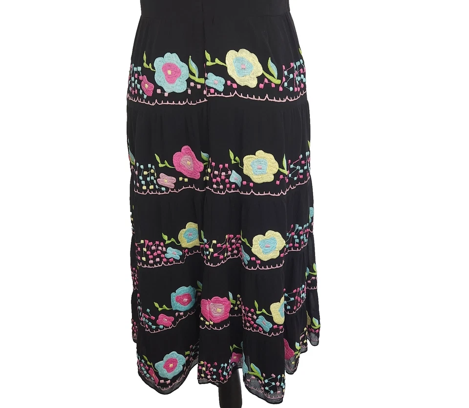 VESTIDO NANETTE LEPORE Y2K NEGRO SIN TIRANTES BORDADO FLORAL LÍNEA A TALLA 6 Foto 4 de 4