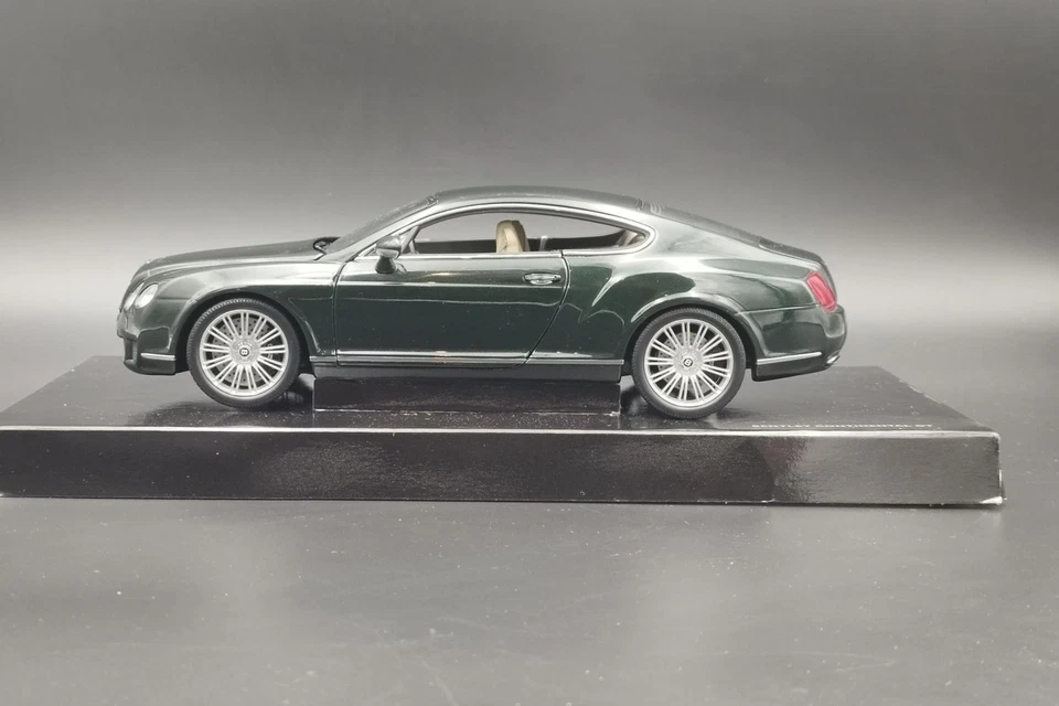 1:18 Bentley Continental GT Cumbrian Green RHD Minichamps - Immagine 3 di 4