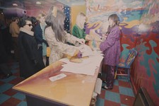 Beatles Apple Boutique Opens 1967