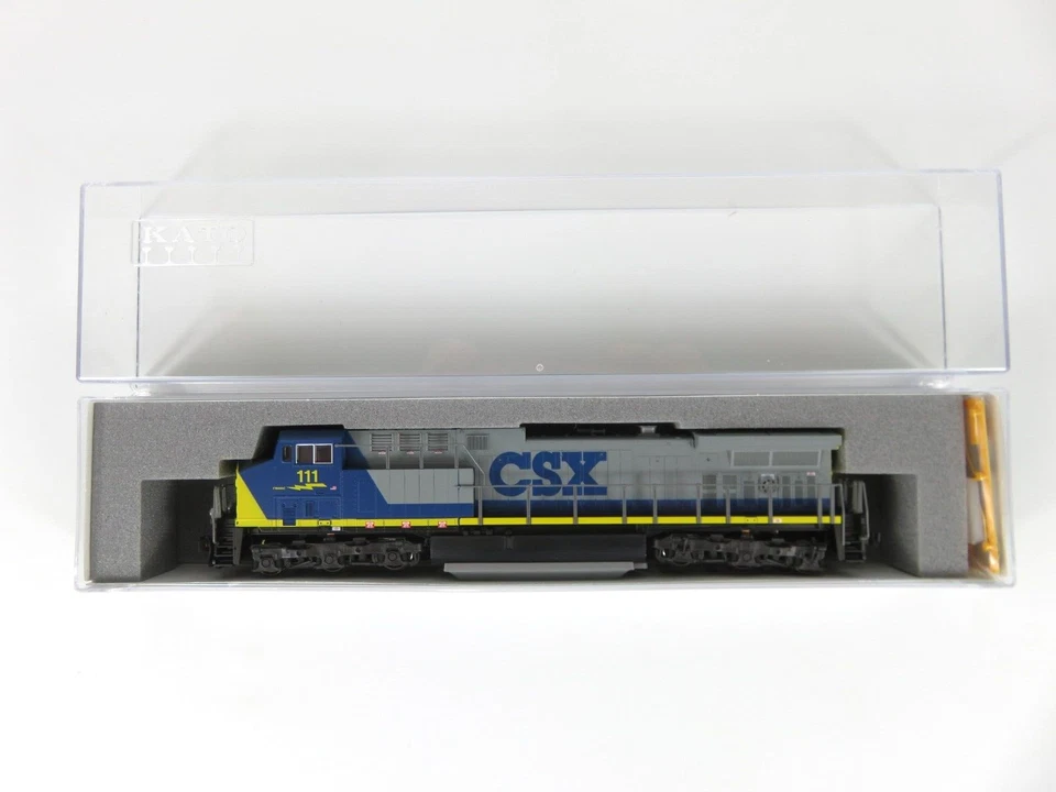 Kato 176-7044 N Scale CSX Transportation GE AC4400CW Diesel Locomotive #111 NIB - Image 3 of 4