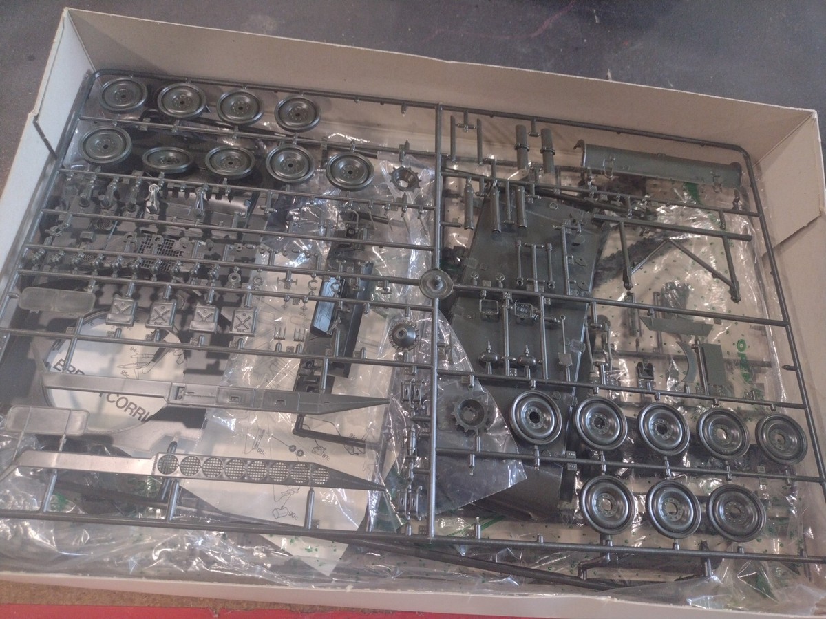 ITALERI M-107 MAD DOG 1:35スケール 新品 当時物 s-l1200.jpg