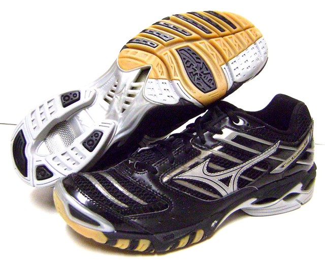 wave lightning 7 mizuno