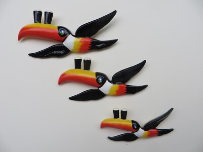 3er Set Repro fliegende Guinness Tukane, handbemalt in Steingips gegossen