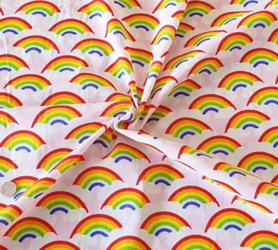 ROSA Regenbogen Wolke Polycotton Stoff Quilten Kleid Bastelmaterial 44'' Meterware
