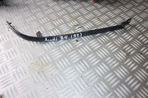 Zierleiste Blende Scheinwerfer  R 8a0853208a Audi 80 Avant TDI B4