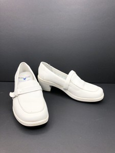 nursing shoes with heels
