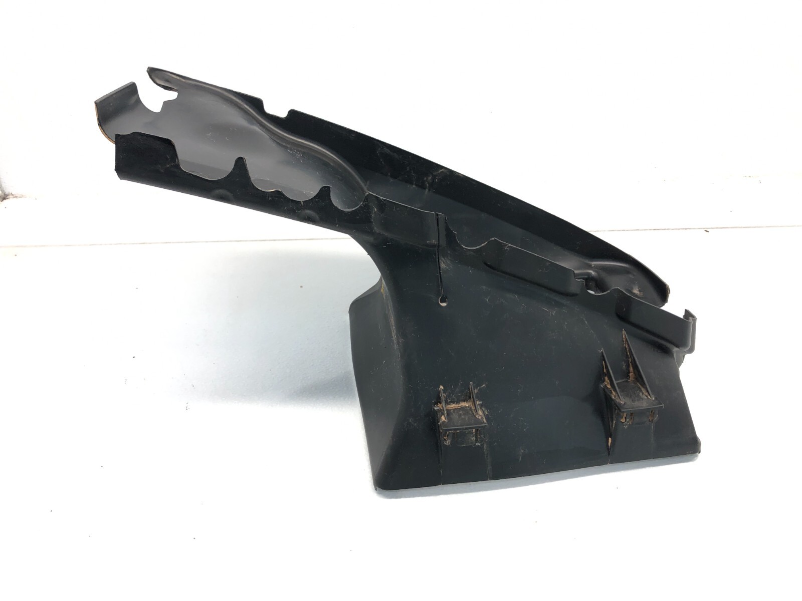 2014-2018 BENTLEY FLYING SPUR 4.0L V8 INTERCOOLER AIR DUCT OEM