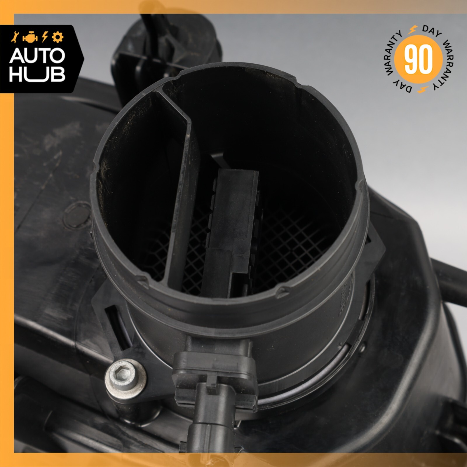 14-18 Maserati Quattroporte Ghibli Engine Air Intake Filter Left 670005844 OEM