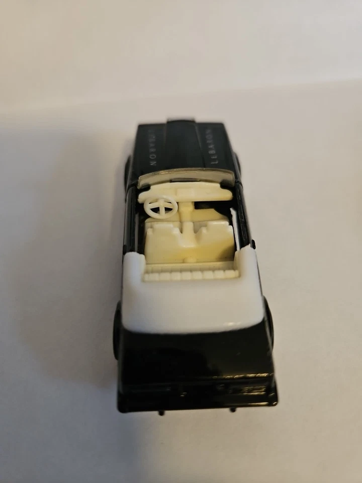 Винтажный Редкий 1984 Road Champs Chrysler Lebaron Кабриолет Литой Автомобиль Отличное состояние - Изображение 3 из 4