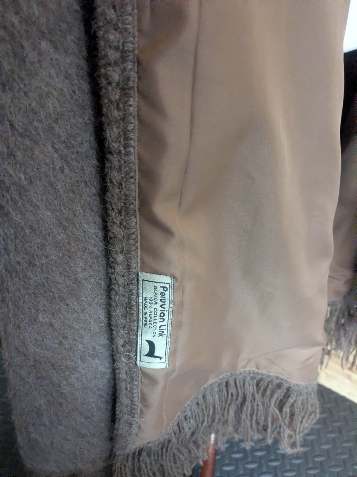 Vintage Peruvian Link 100percent Alpaca Poncho, Cape, Shawl, Cover/Coat image 7