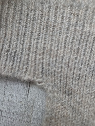Sadie & Sage Damen Quiete Alright Crop Pullover Gr. S taupe vorne zum Binden Pulli - Bild 12 von 14