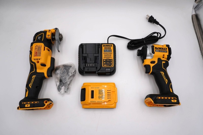 DEWALT 20V Brushless DCS356 & DCF850 Combo Battery Charger New Open Box