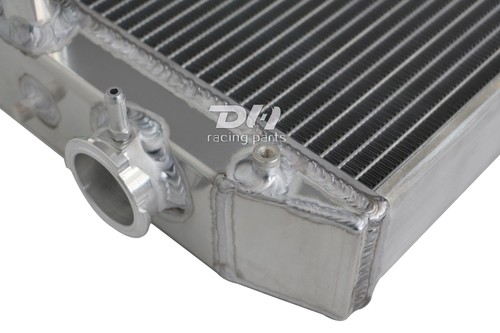 4-Row Aluminum Radiator Fit 1992-2000 Honda Integra Civic GS RS 1.5L-1.8L l4 MT - Picture 15 of 18