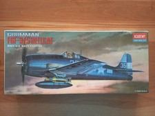 Plastik Modellbausatz Grumman F6F-3/5 Hellcat...