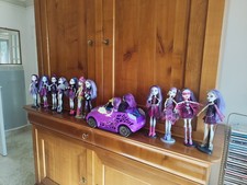 Monster High lot de 15 poupées Spectra Vondergeist+ voiture+ lit