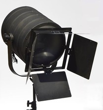 14" Fresnel Spot, AdMagic, Barn Doors, Light Weight, Profoto Speedotron Bron