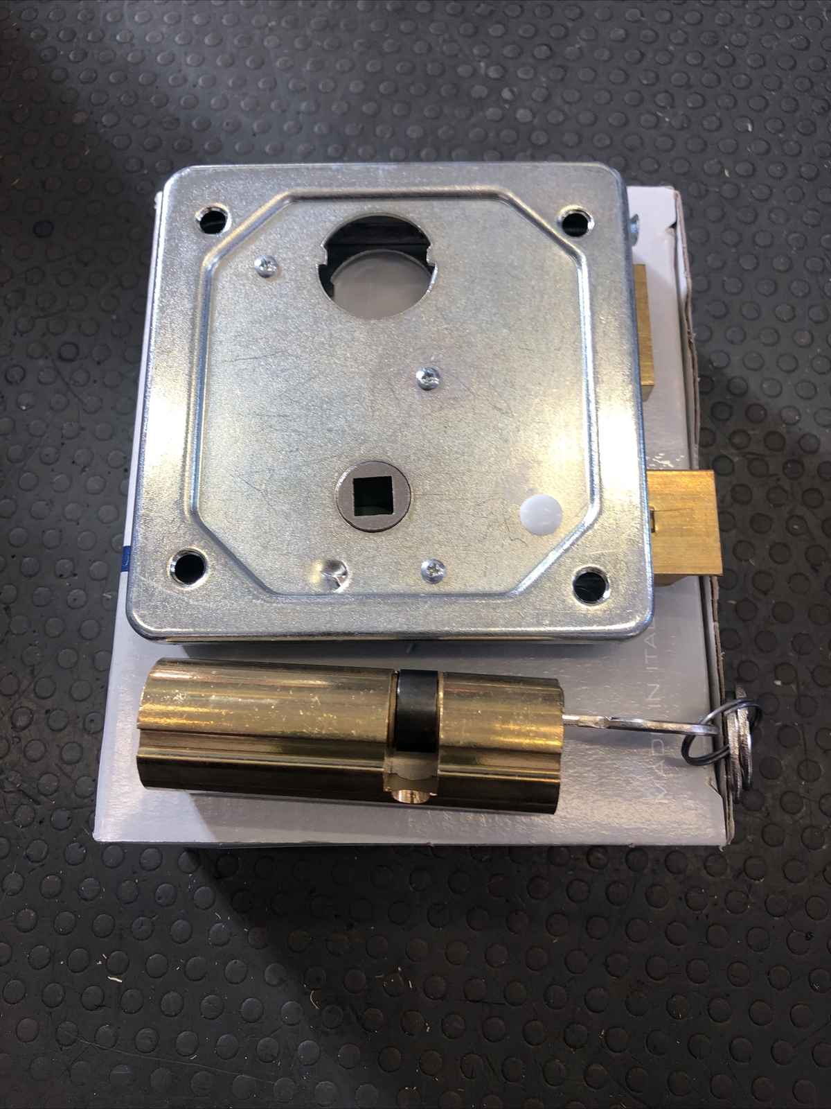 SERRATURA MG PER PORTONCINO CON CILINDRO COMPRESO CODICE MG437558000